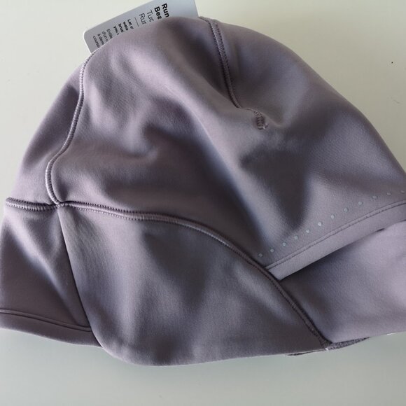 NWT LULULEMON Violet Brushed Tech Fleece Run For It All Beanie Hat Women's OS - Picture 4 of 9